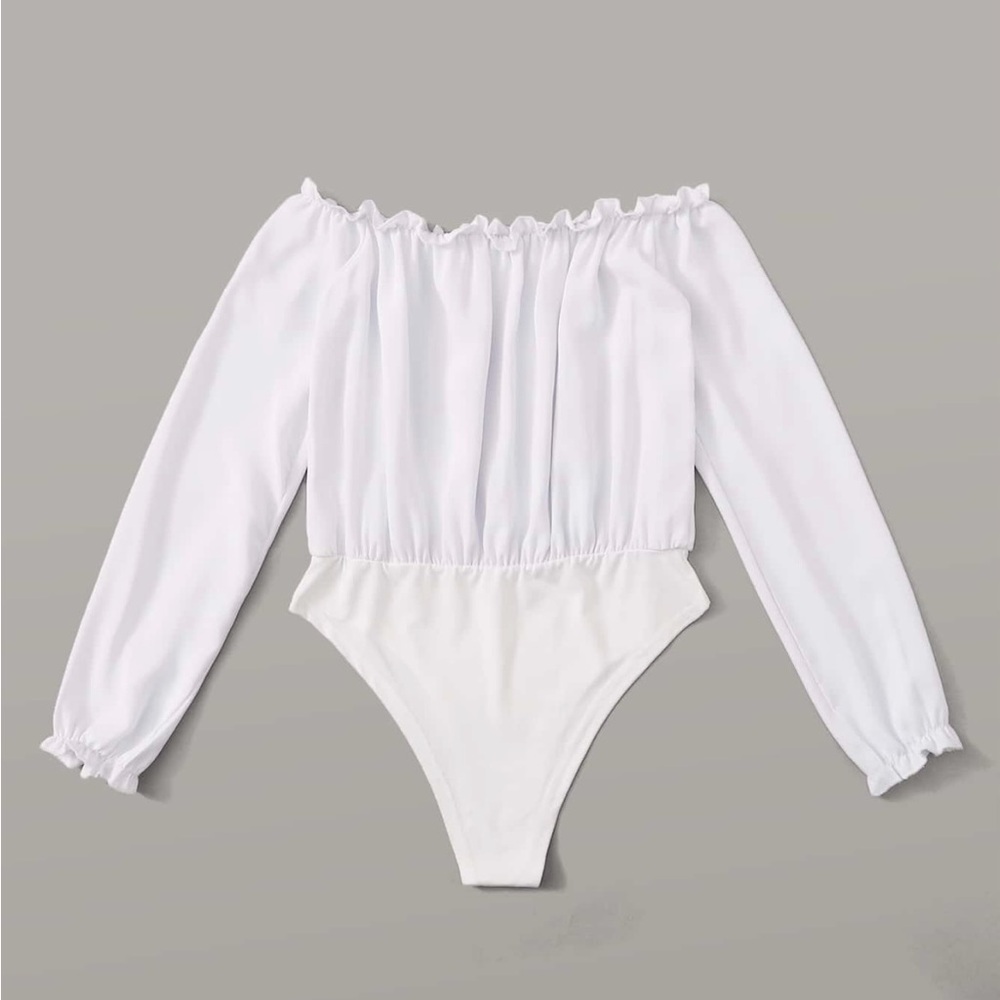 Boohoo White Off-the-Shoulder, Long Sleeve Bodysuit w/ Frill Neckline & Sleeves
